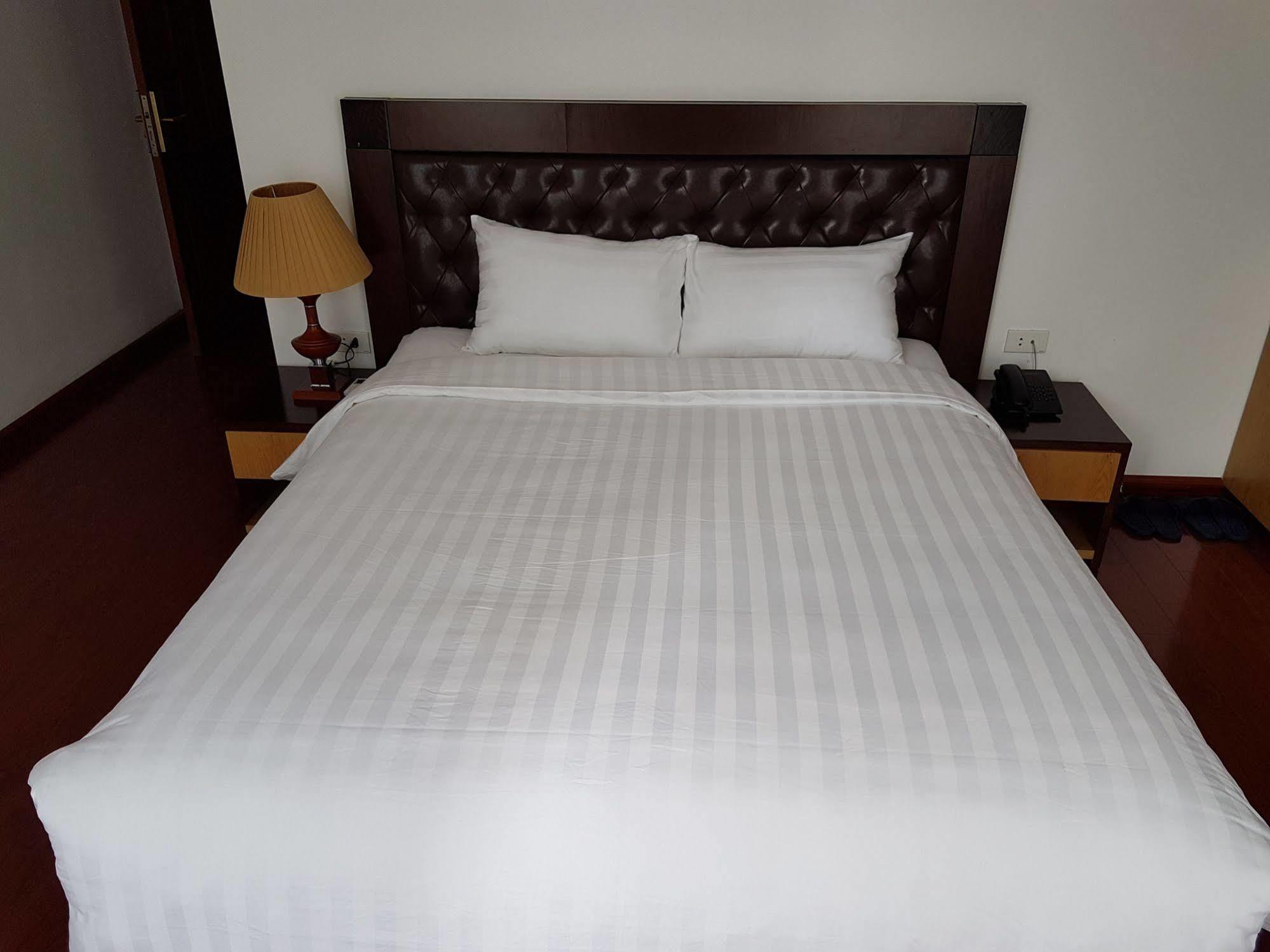 Tu Sakura Hotel Hanoï Extérieur photo