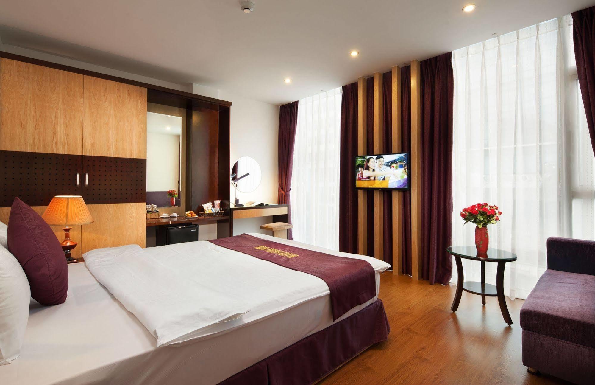 Tu Sakura Hotel Hanoï Extérieur photo